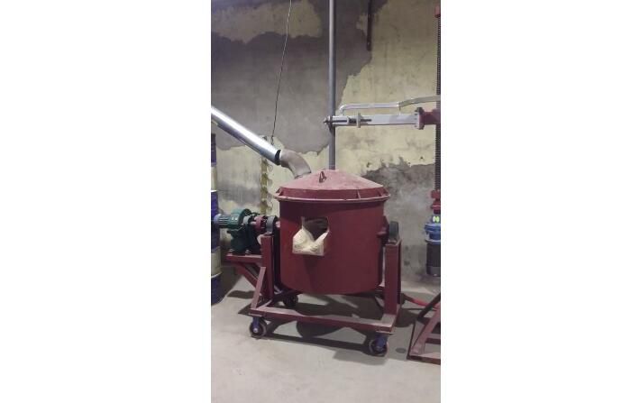 電弧爐冶煉現(xiàn)場(chǎng)視頻